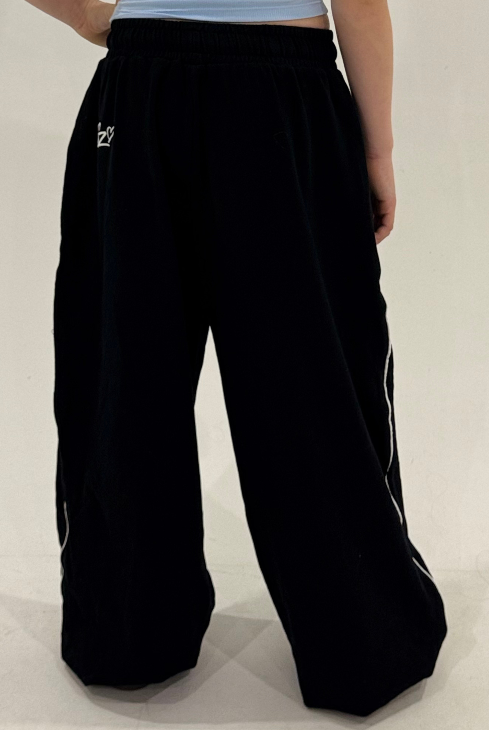 SORAYA TRACKIES – Square Rose